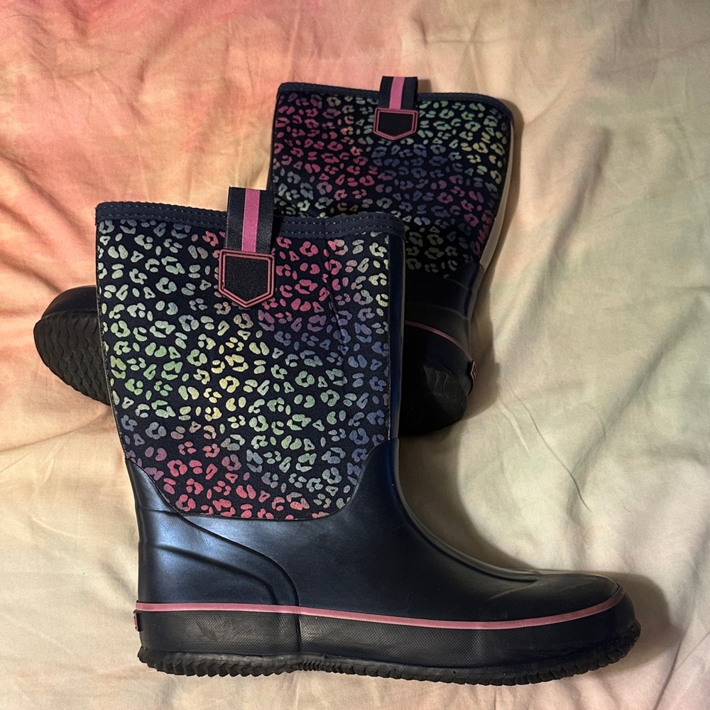 Lands' End Kids Boots - Navy with Multicolor Leopard Print